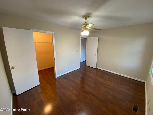 Building Photo - 8600 Tannen Dr
