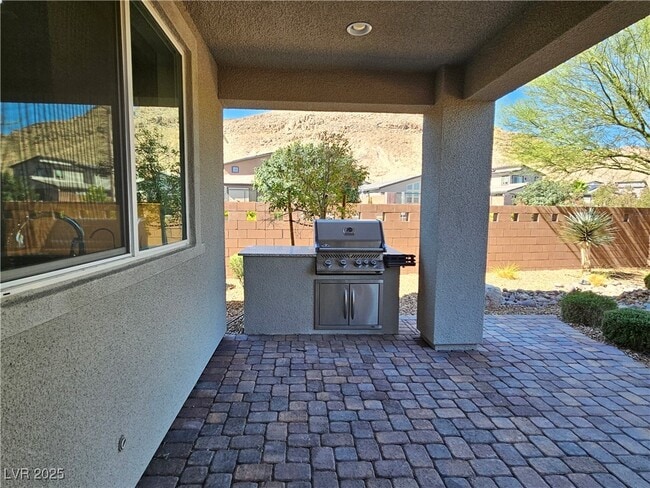 Building Photo - 7017 Pearl Hilltop Ct