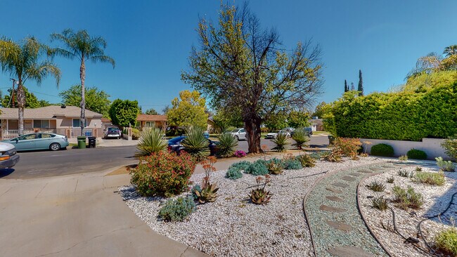 Nice, quiet neighborhood... - 18406 Bessemer St
