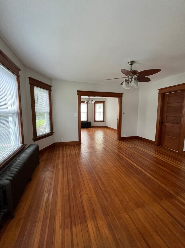 dinging room - 63 Oak Ave