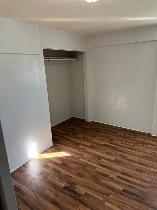 Building Photo - 6959 Flamingo Way