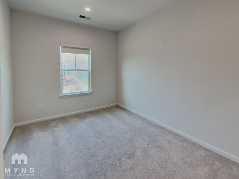 Building Photo - 10868 Overlook Mountain Dr