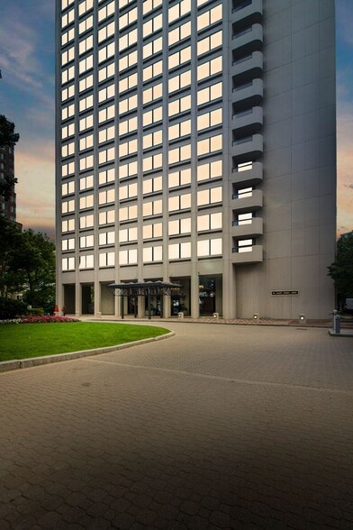 Building Photo - 85 E India Row