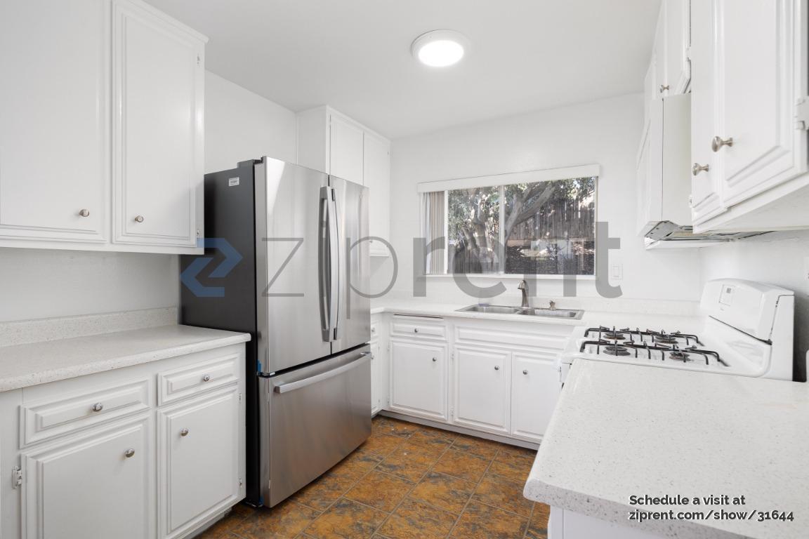 Building Photo - 15 Connoley Cir