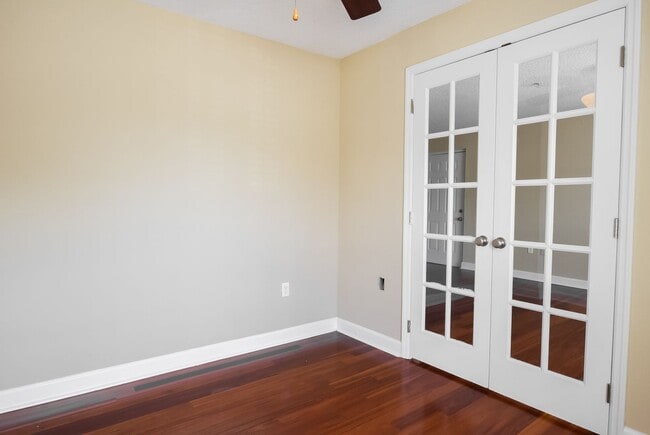Building Photo - Beautiful 3 Bed 2 Bath WITH BONUS ROOM for...
