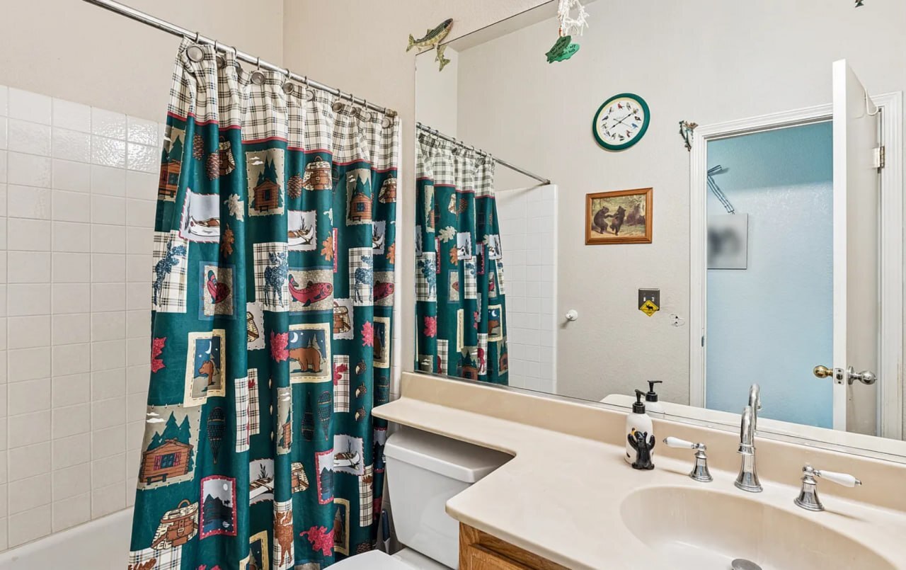 Building Photo - 2671 Bolker Dr