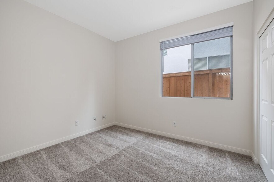 Building Photo - 11161 Pacemont Ln