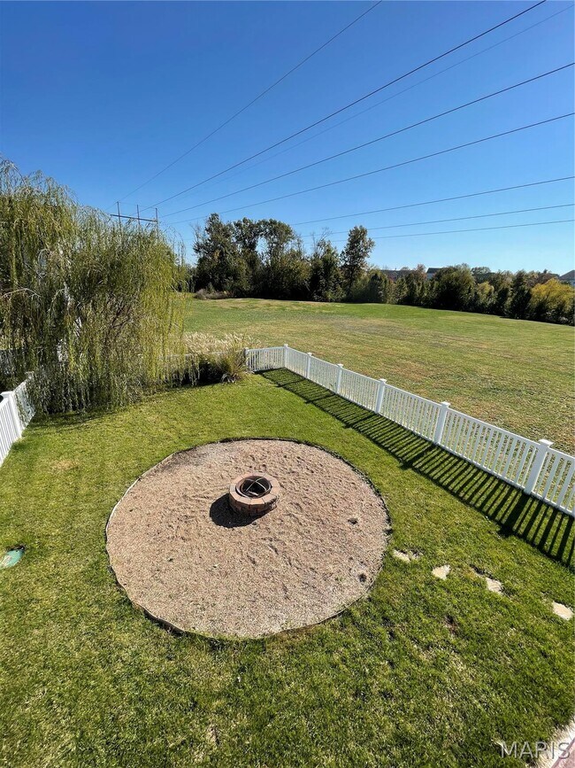 Building Photo - 1136 Welsh Dr