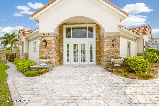 Building Photo - 1470 Isabella Dr