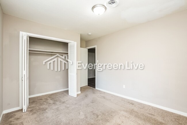 Building Photo - 5805 Baxter Dr