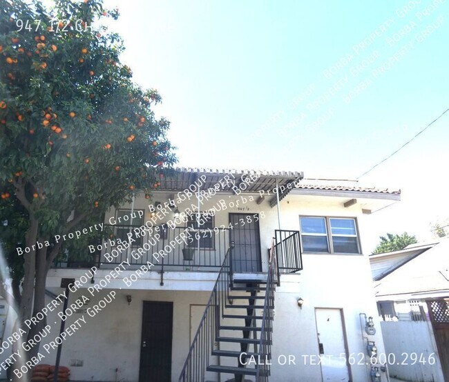 Building Photo - 947 1/2 Chestnut Ave-