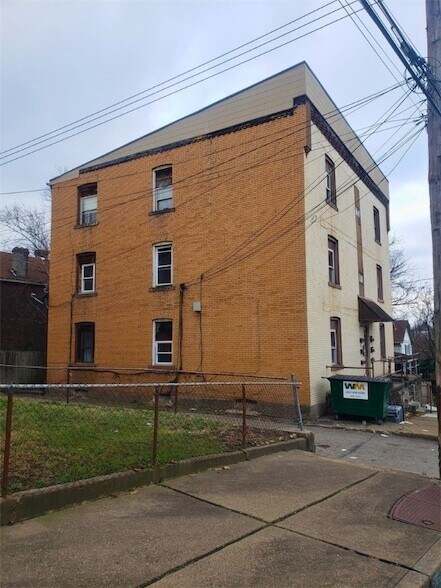 Building Photo - 1 Camp Ave