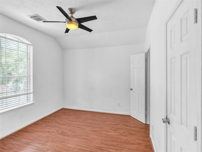 Building Photo - 14811 Stocklin Ct