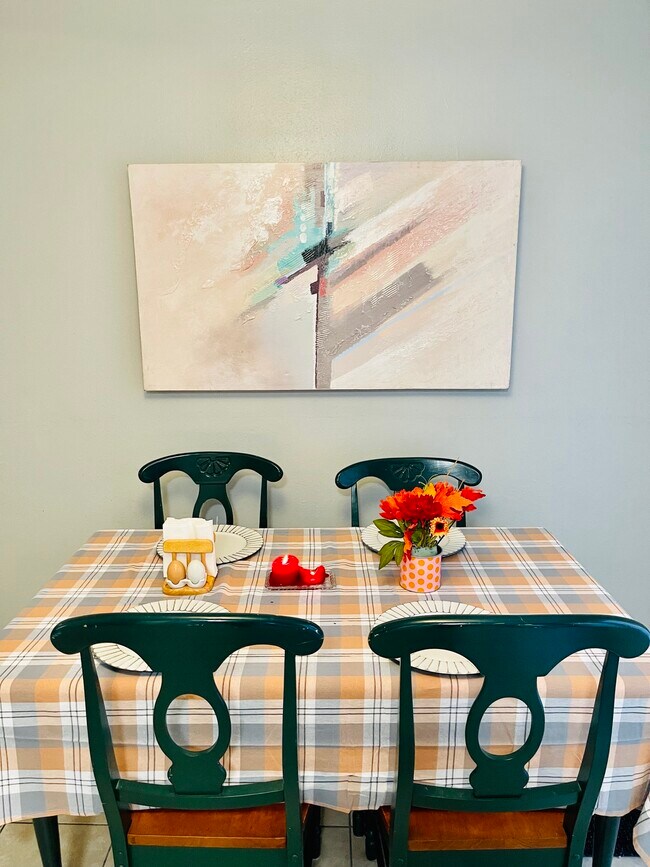 Building Photo - 118 Willoughby Ct