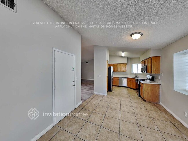 Building Photo - 4041 Hazelridge Dr