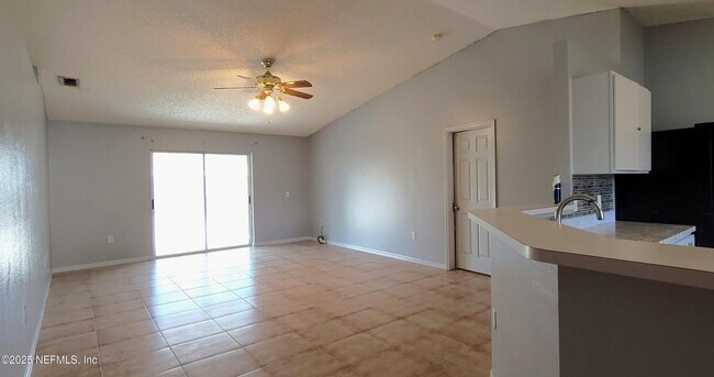 Building Photo - 11119 Tiverton Ct