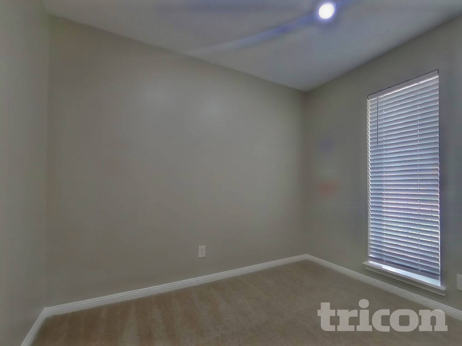 Building Photo - 902 Lanell St