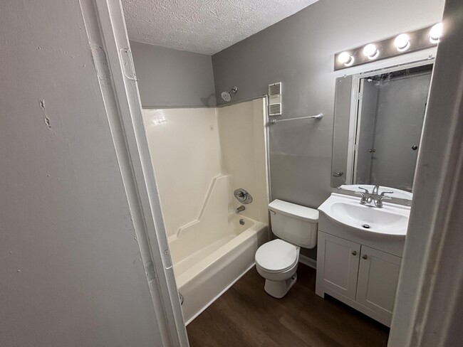 Building Photo - 1177 Mt Rushmore Way