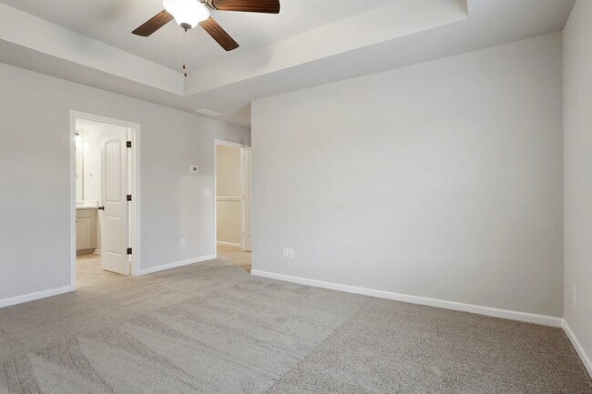 Building Photo - 305 Skipjack Ct