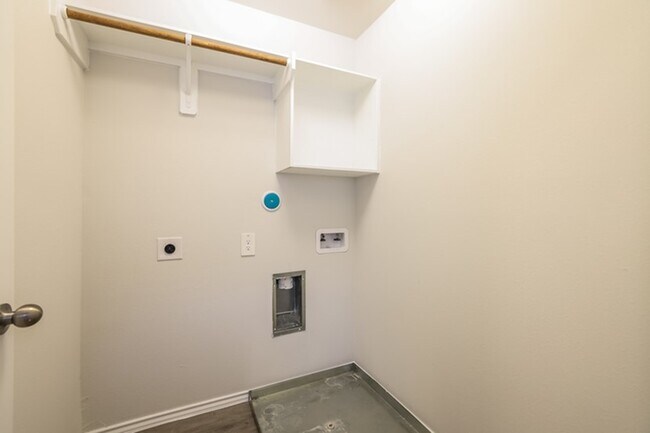 Building Photo - 2634 Camrola Wy