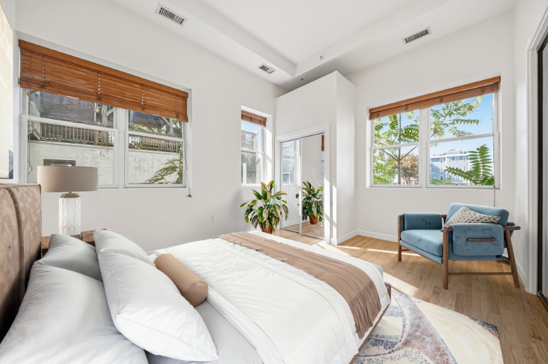 Building Photo - 156 Chelsea St