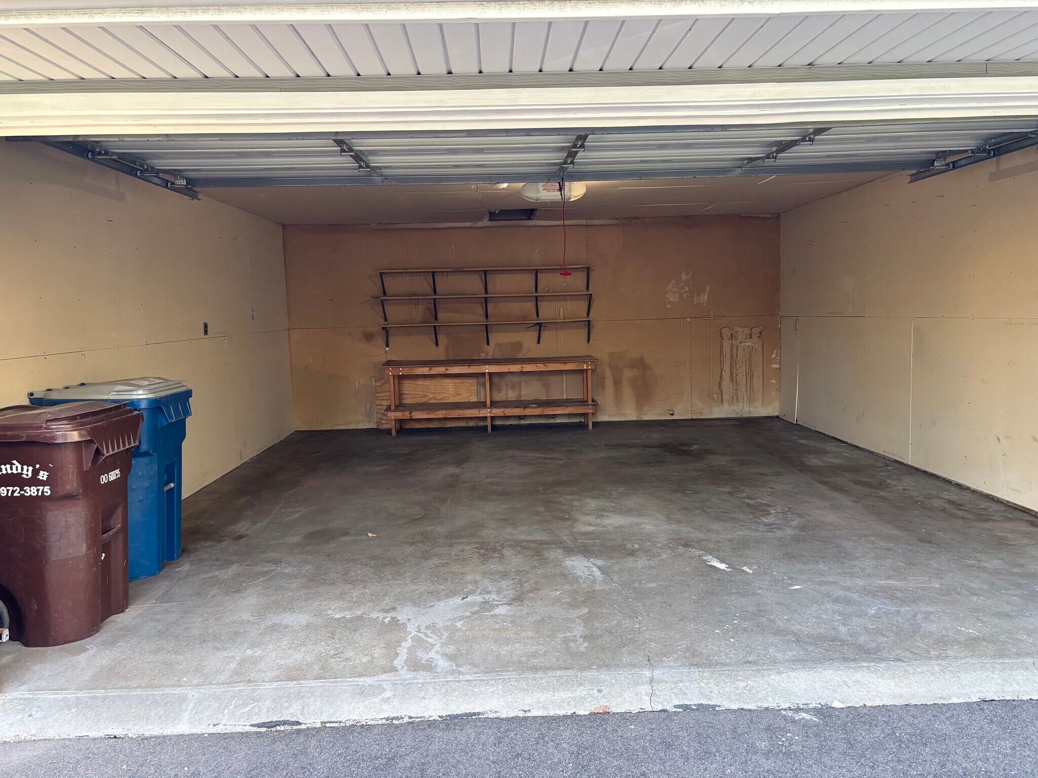 Building Photo - 9431 Ranchview Ln N
