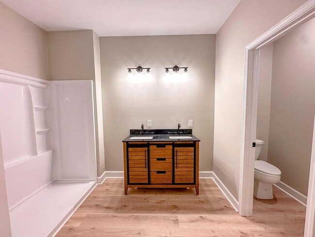 Building Photo - 230 Sylvan Rd