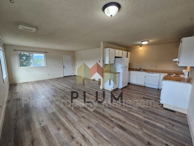 Building Photo - 5602 Bridger Ct