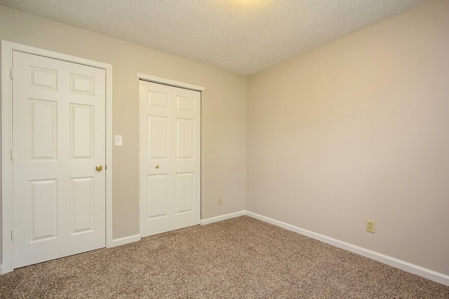 Building Photo - 5882 Glen Haven Blvd