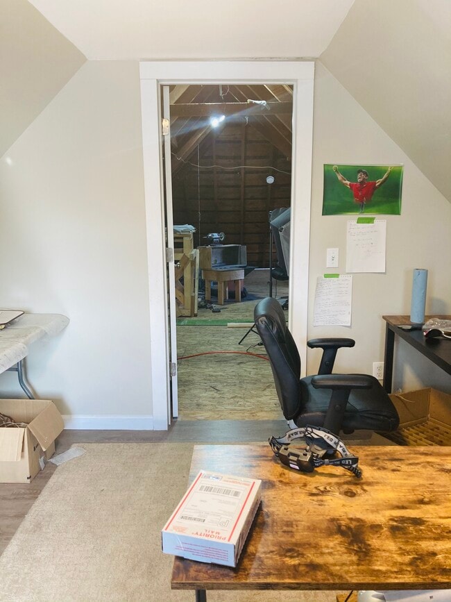 Building Photo - 34 Hickory Street