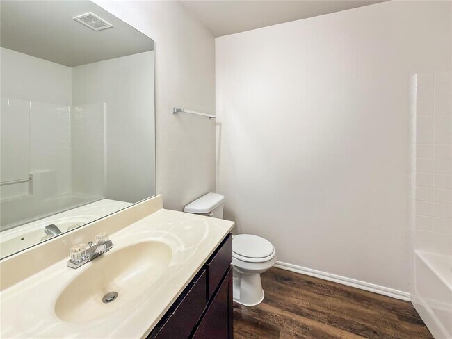 Building Photo - 3505 SE 94th St