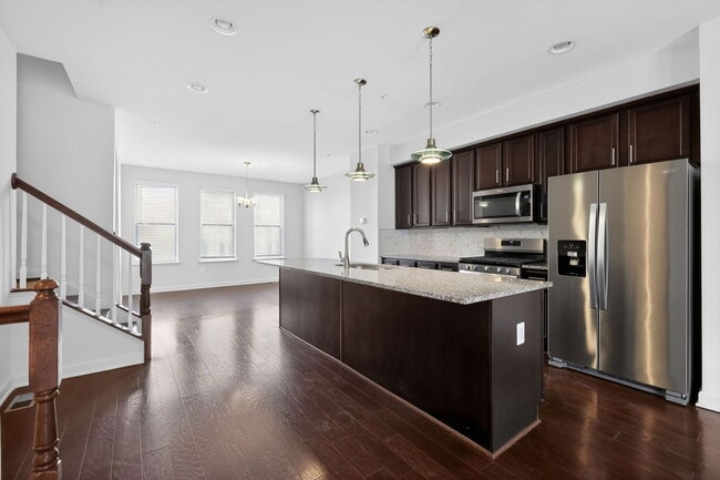 Building Photo - 9908 Wood Edge Wy