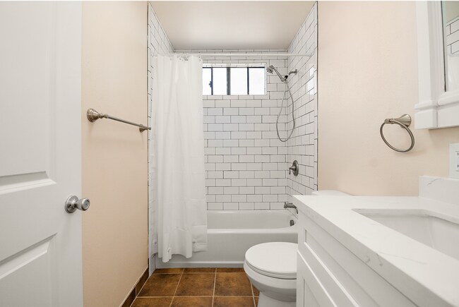 Building Photo - Private South Redondo Beach Back House | Fully Remodeled | 2-Car Garage | Minutes to the Beach!
