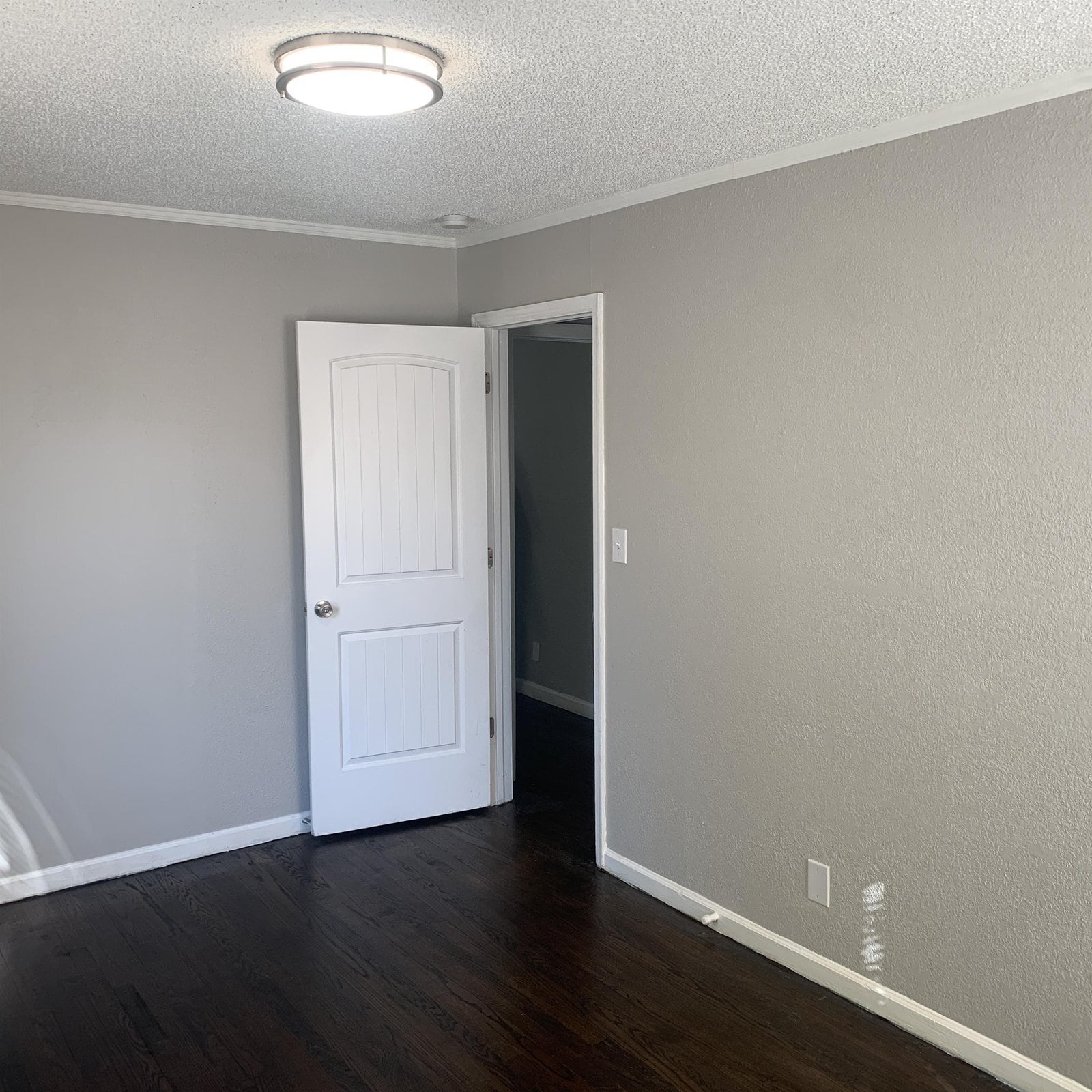 Building Photo - 1523 N Columbia Ave