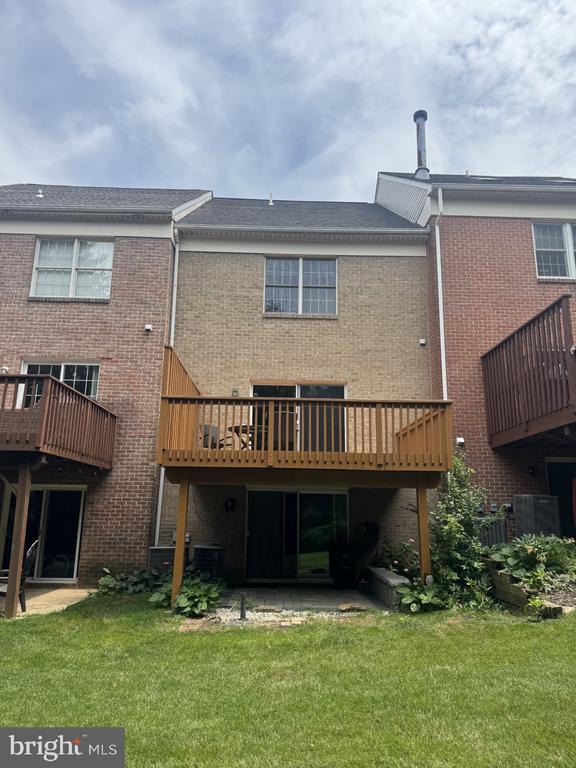 Building Photo - 32 Alderman Ct