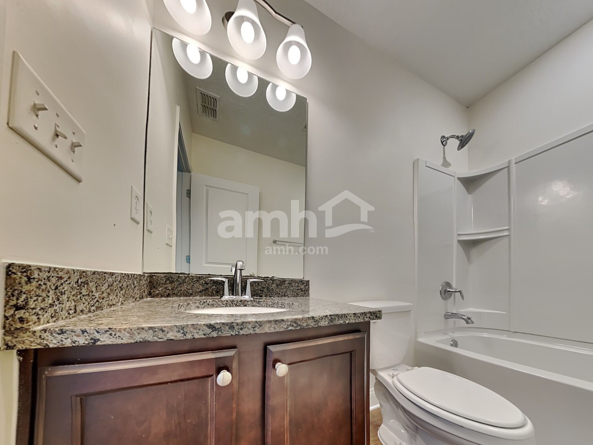 Building Photo - 917 Sunny Stroll Dr