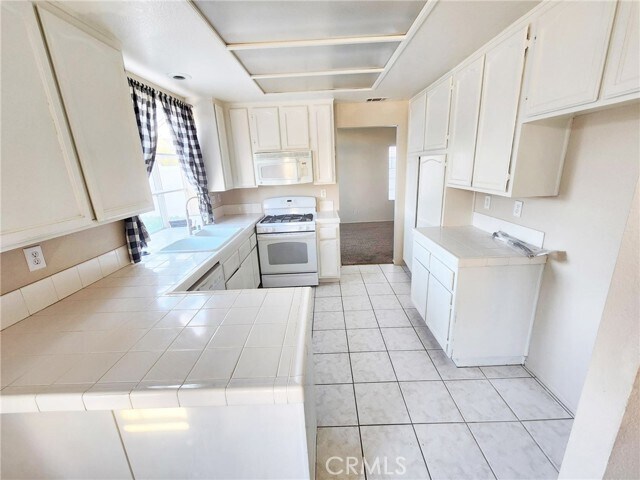 Building Photo - 19989 St Francis Dr