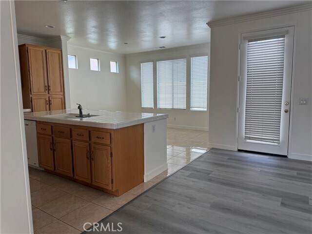 Building Photo - 7475 Rock Creek Ct