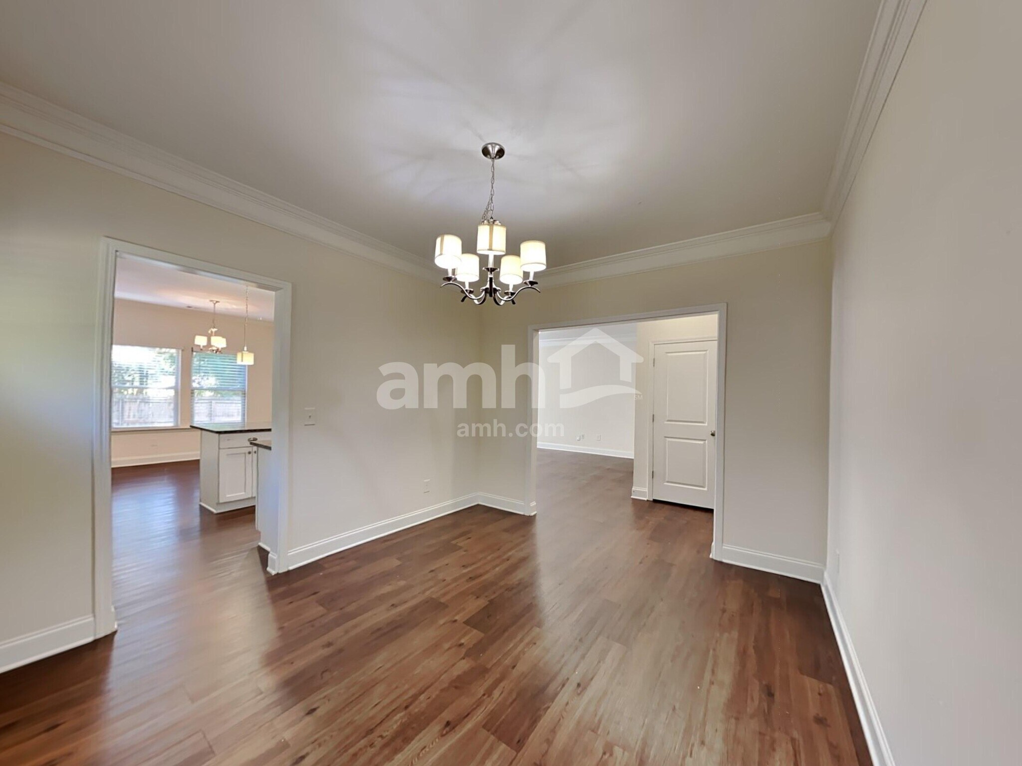 Building Photo - 2400 Freemont St