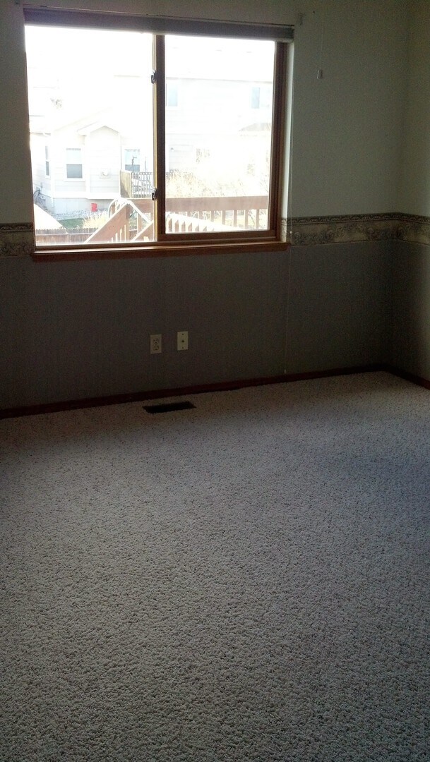 Building Photo - Ranch Style Home w/ Finished Basement