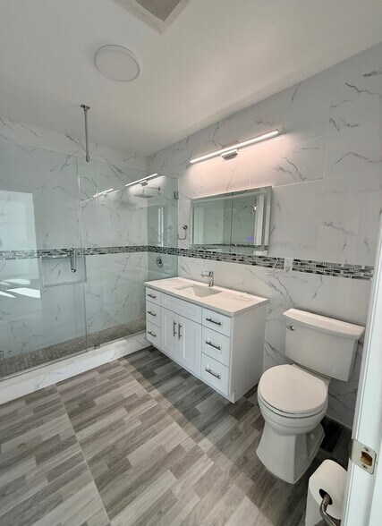 Building Photo - 17 Kearny Ave