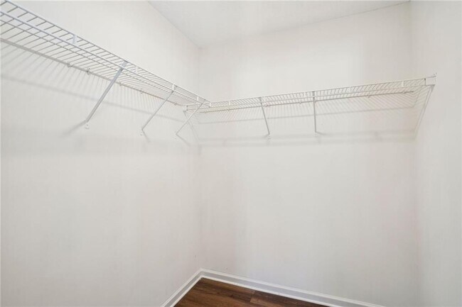 Building Photo - 4593 Parkway Cir