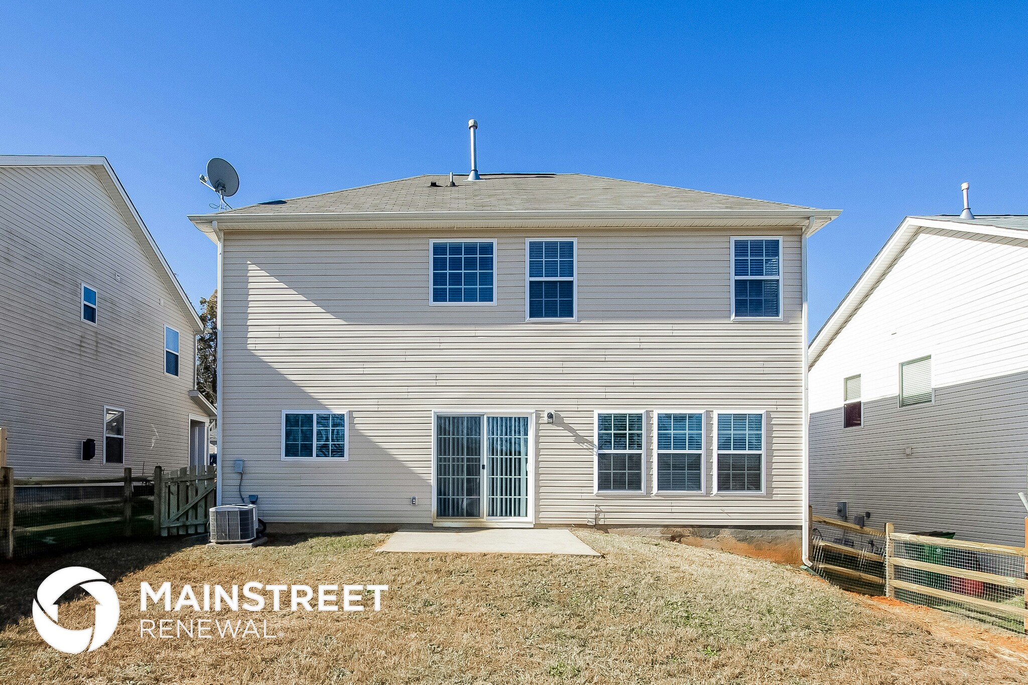 Building Photo - 14835 Havasu St