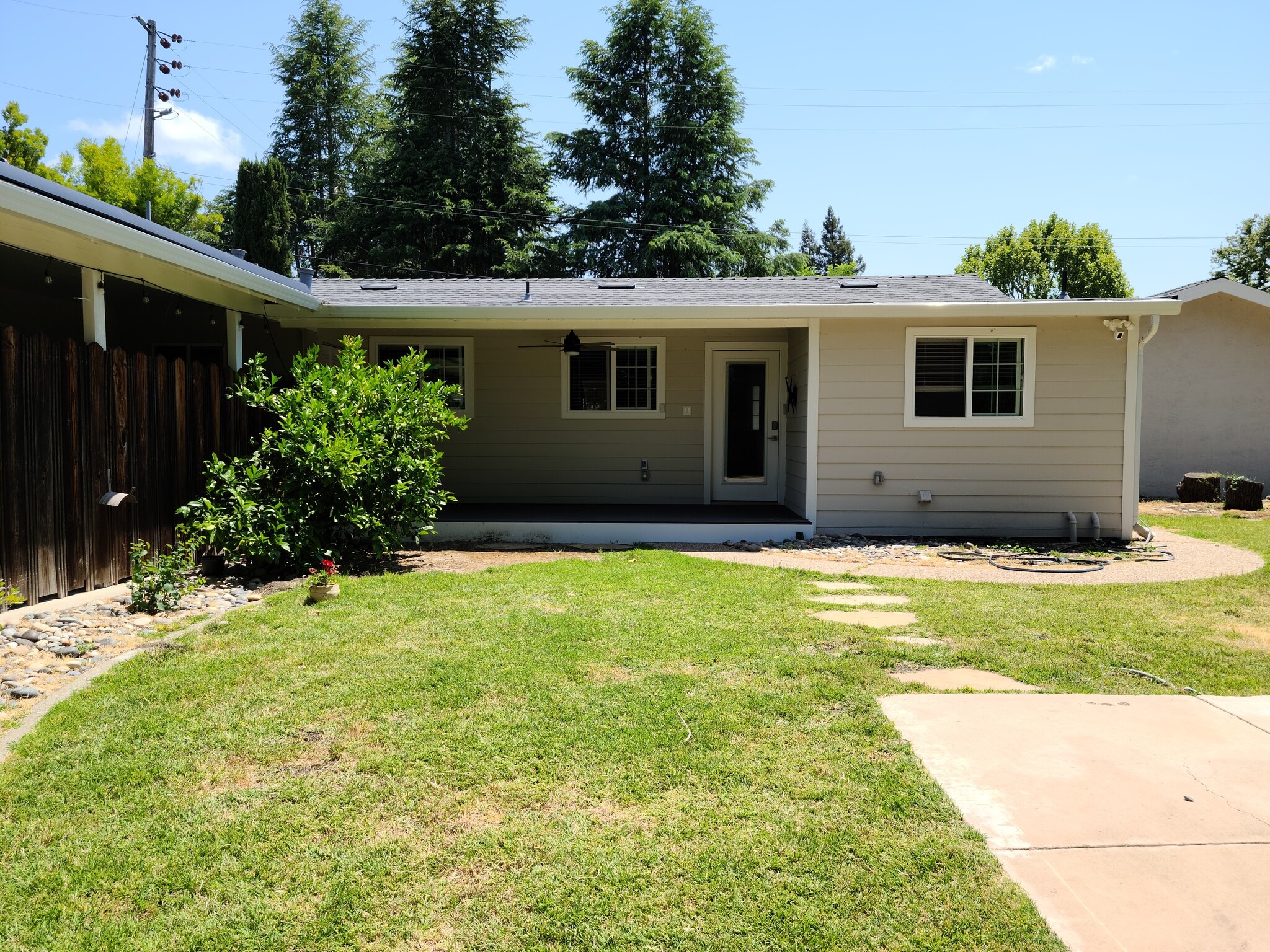 Building Photo - 514 Osborn Ln
