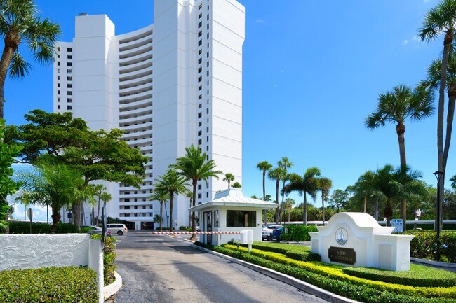 Building Photo - 5200 N Flagler Dr