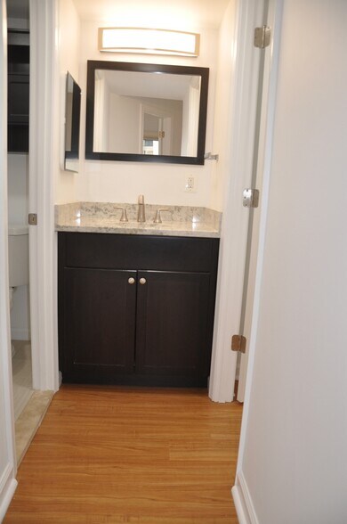 Building Photo - 1300 Army Navy Dr
