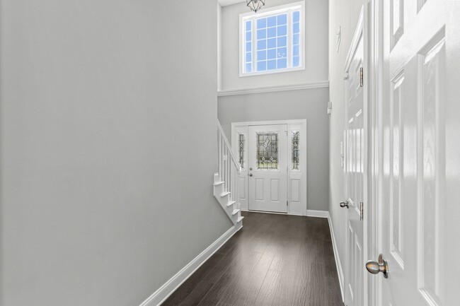 Building Photo - 907 Stagecoach Dr