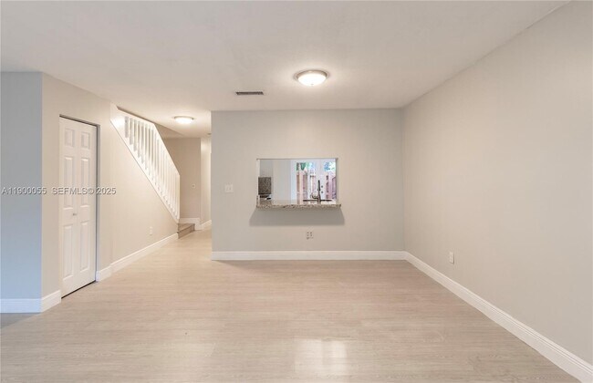 Building Photo - 14237 SW 94th Cir Ln