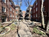 Building Photo - 912 W Agatite Ave