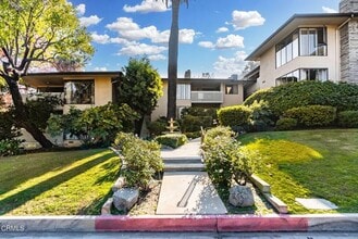 Building Photo - 945 S Orange Grove Blvd
